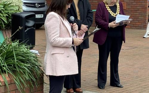 Cllr Worrall speaking at Commonwealth Day