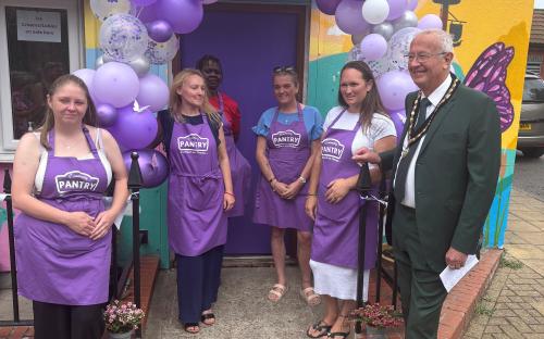 Deputy Mayor poses with volunteers at Purfleet Pantry